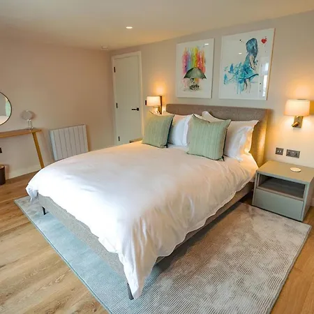 Sohot Stays Harbourside Suite Luxe Coastal Escape Ramsgate Exterior photo