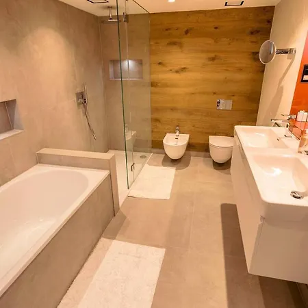 Sohot Stays Harbourside Suite Luxe Coastal Escape Ramsgate Exterior photo