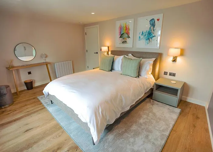 Sohot Stays Harbourside Suite Luxe Coastal Escape